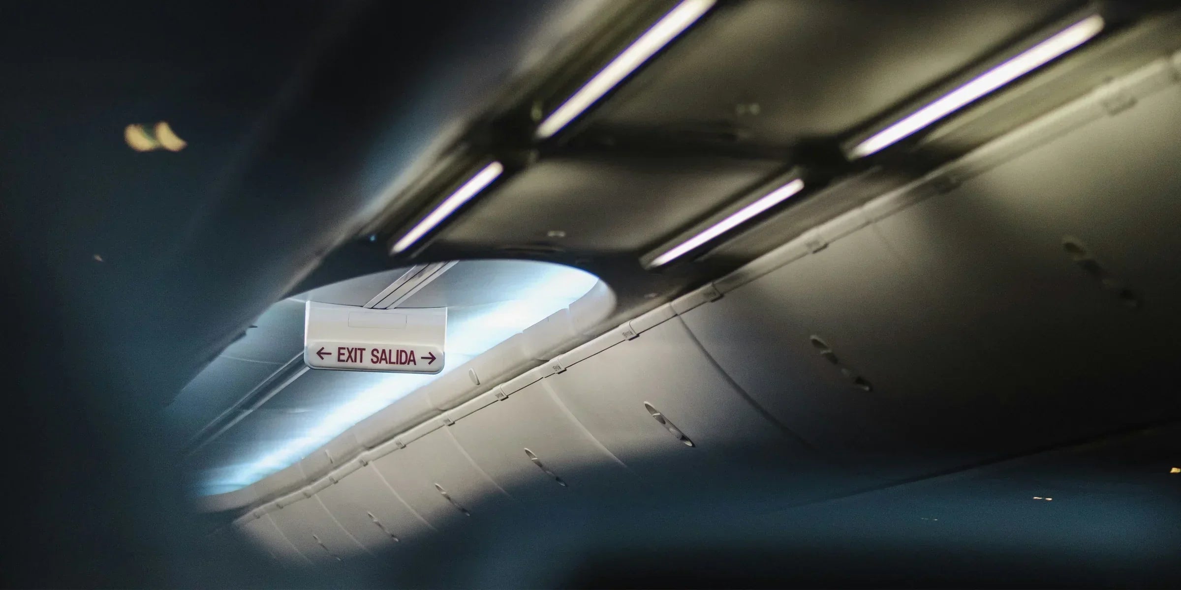 Passenger experiencing dry air symptoms on a flight